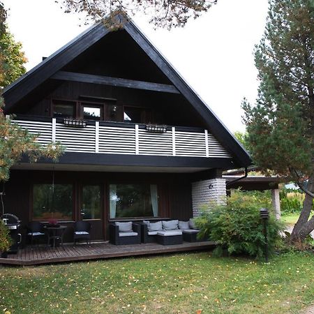 Villa Jupperi Espoossa Exteriör bild