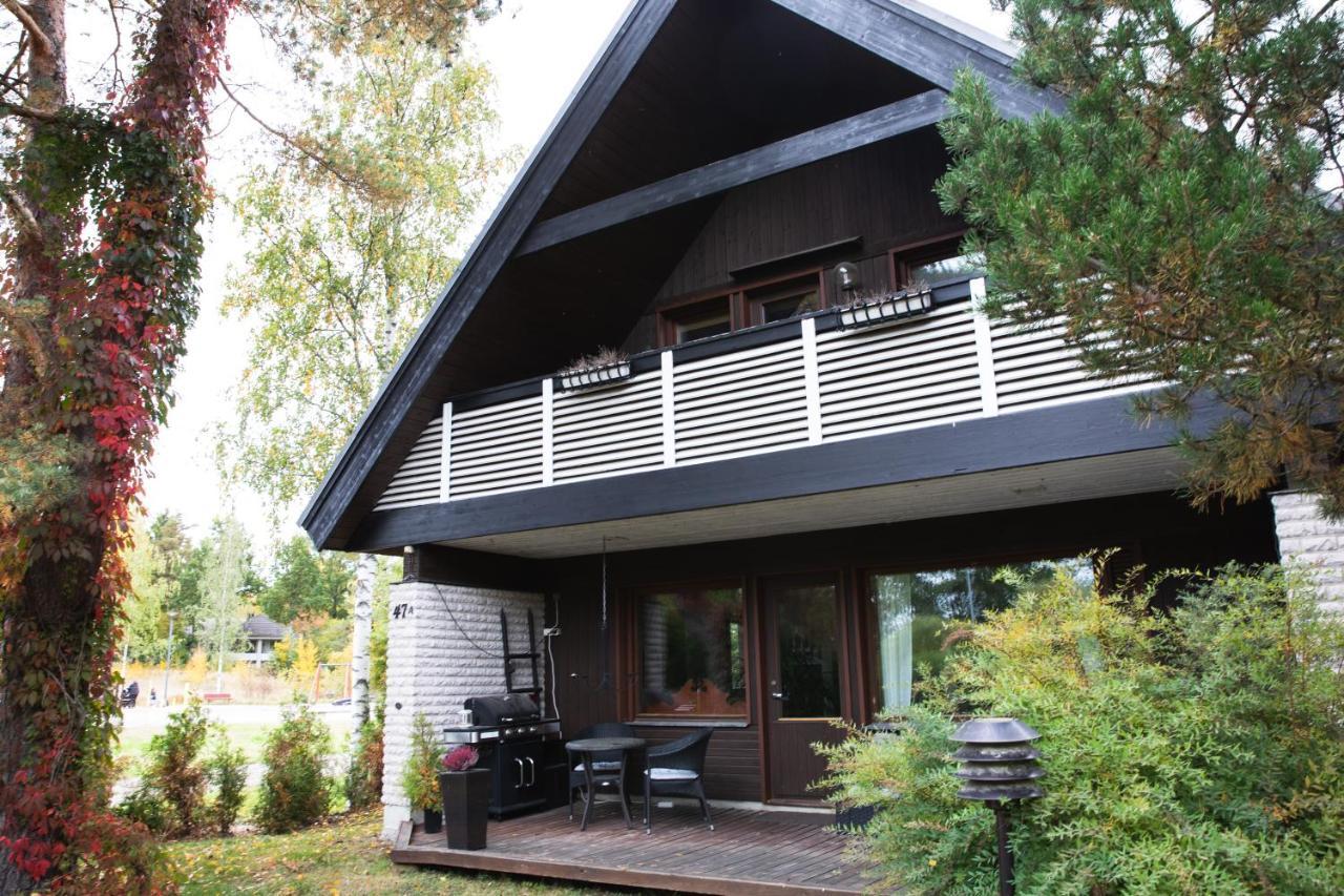 Villa Jupperi Espoossa Exteriör bild